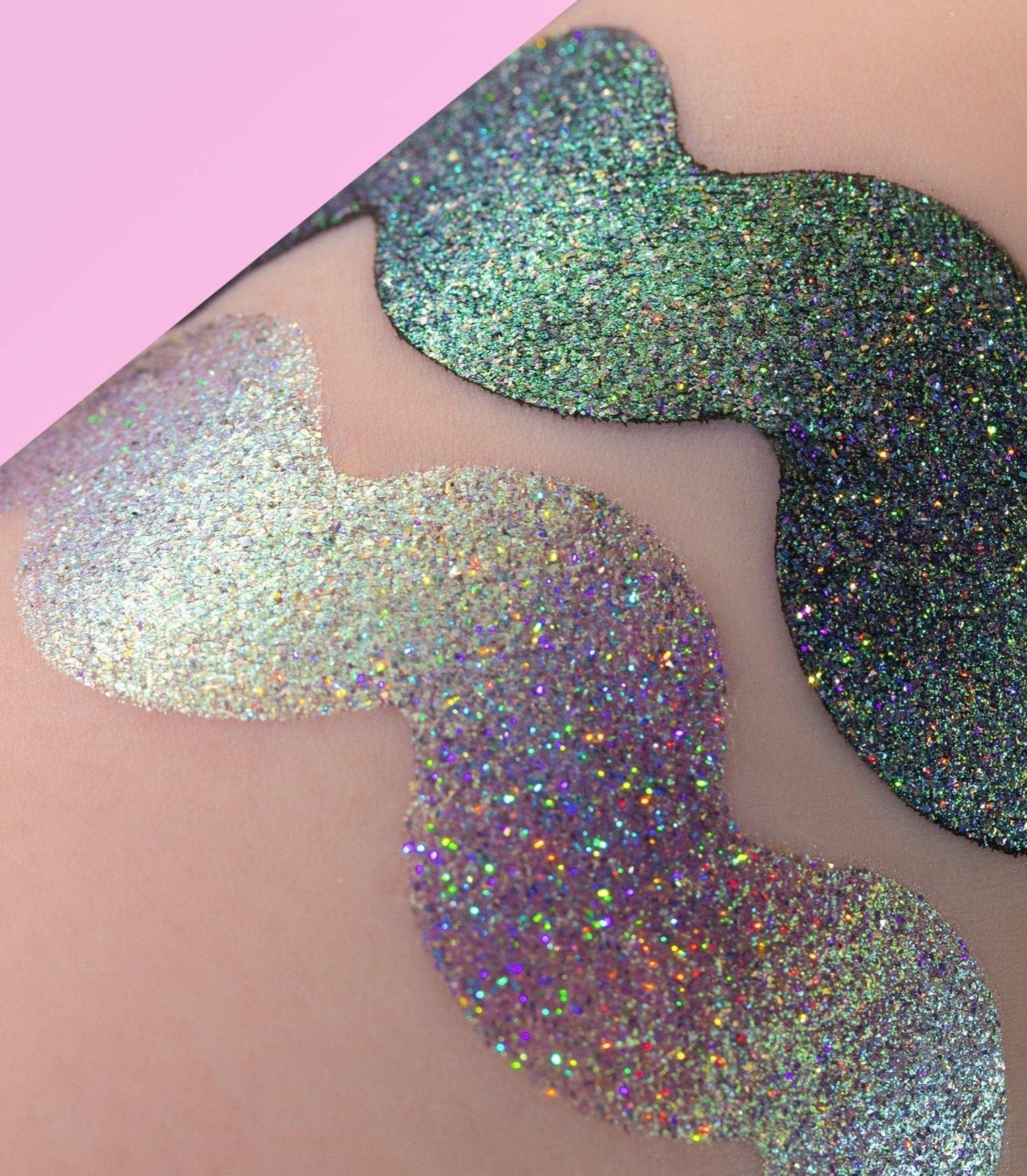 Pro Glitz Chandelier , proglitz Uk, Holochrome, Iridescent base Gold Green Blue Rainbow Holo eye, eyeshadow, multichrome, multi chrome, duochrome, duo chrome, holographic, eye makeup, best chrome eyeshadow, chrome nails, chameleon, party makeup, glam look, eyeshadow palette, glitter eyeshadow, best eyeshadow palette, pat mcgrath, sparkly eyeshadow, pigment, best eyeshadow, best multichrome eyeshadow, karla cosmetics, best duochrome, swatch black base, swatch on fixing medium gel potion