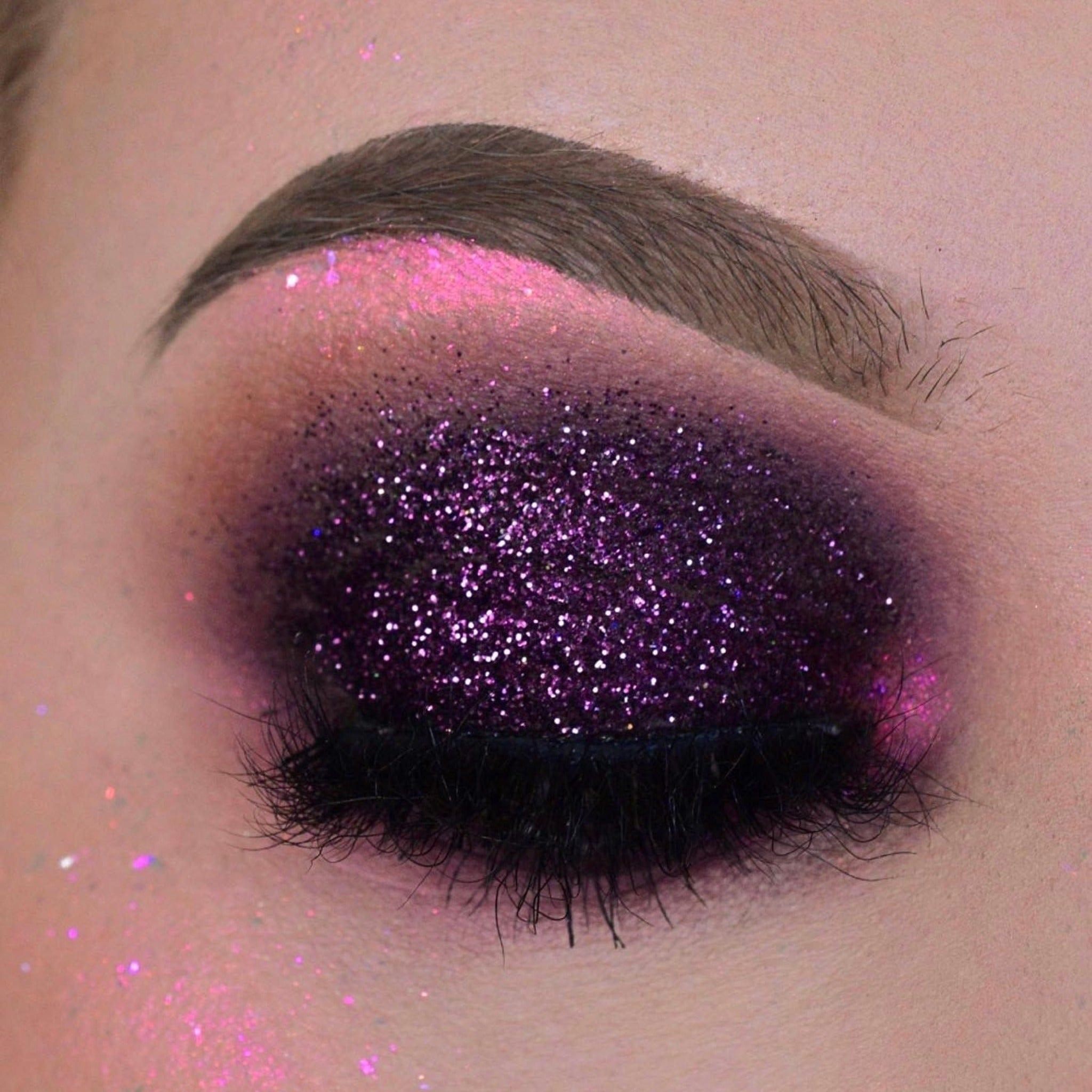 Pro Glitz X @dreamingofeyeshadow - Sugarplum Glitter Dust - Pro GLITZ, Fine glitter, glitter dust, cosmetic glitter, eye glitter, eyeshadow glitter, eye safe glitter, glitter eyeshadow, best glitter, uk glitter, nail glitter, hair glitter, glitter nails, burgundy glitter, pink glitter, glitter tattoo kit, glitter tattoos, festival glitter, face glitter, body glitter, vegan, cruelty free glitter, makeup glitter, eye makeup, sparkly makeup, glam makeup, eyeshadow palette